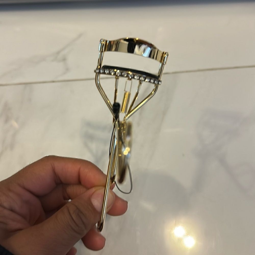 Eyelash curler gold #9